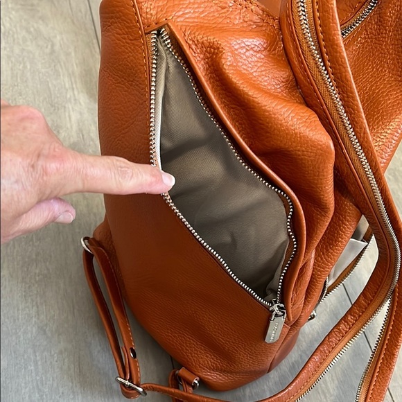 HOSTPICK 🧡 Valentina NWOT Cognac Italian Leather Backpack Crossbody Bag - Picture 4 of 15